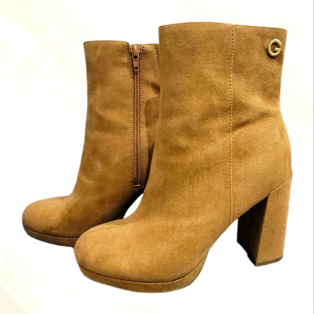 Brand New GBG Los Angeles Camel Suede Boots